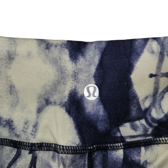 Lululemon Marbled Blue & White Full-Length Leggings - Picture 3 of 4
